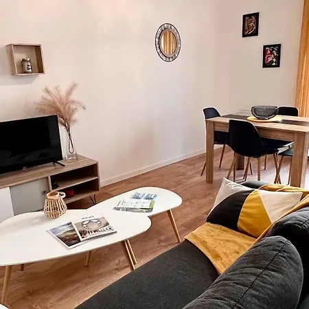 Apartment Savane - Appart. Equipe Renove, Avec Terrasse *